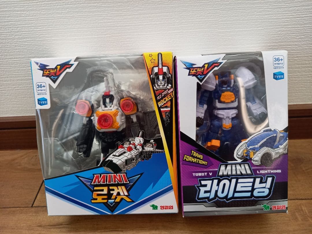 トボットV ２体+ストームジョーセット