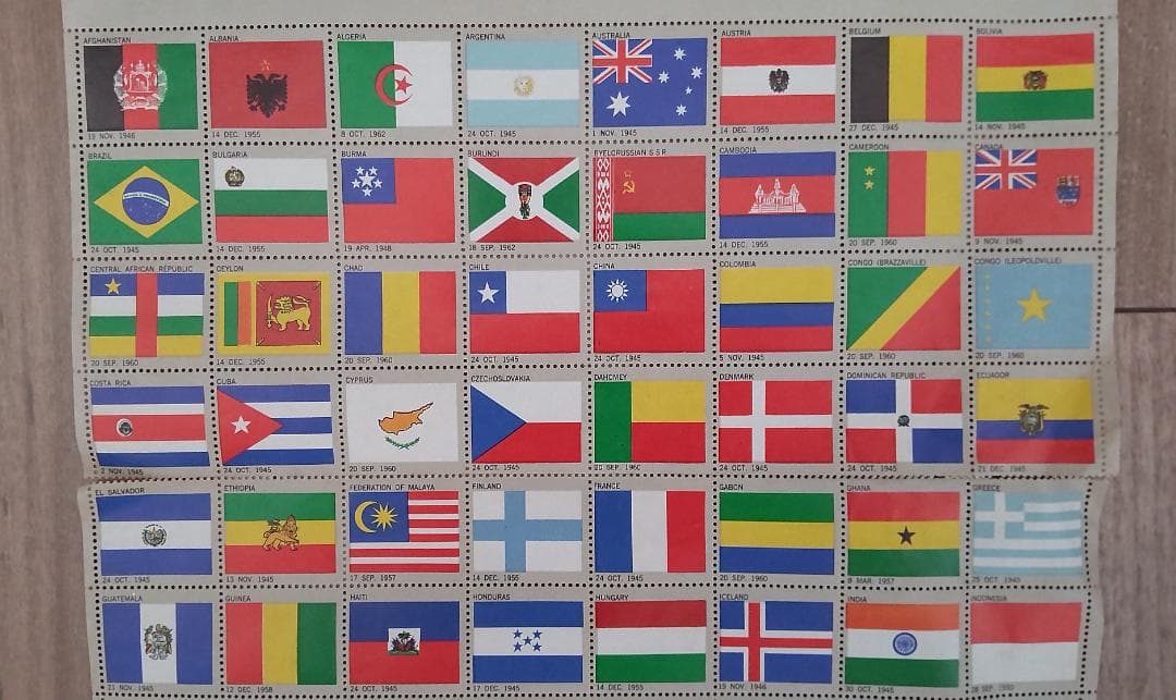 レア！UNITED NATIONS SOUVENIR FLAG STAMPS