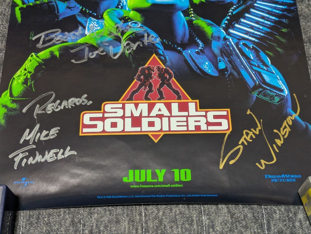 「スモール・ソルジャーズ 直筆サイン入り米版ポスター」ジョー・ダンテ グレムリン