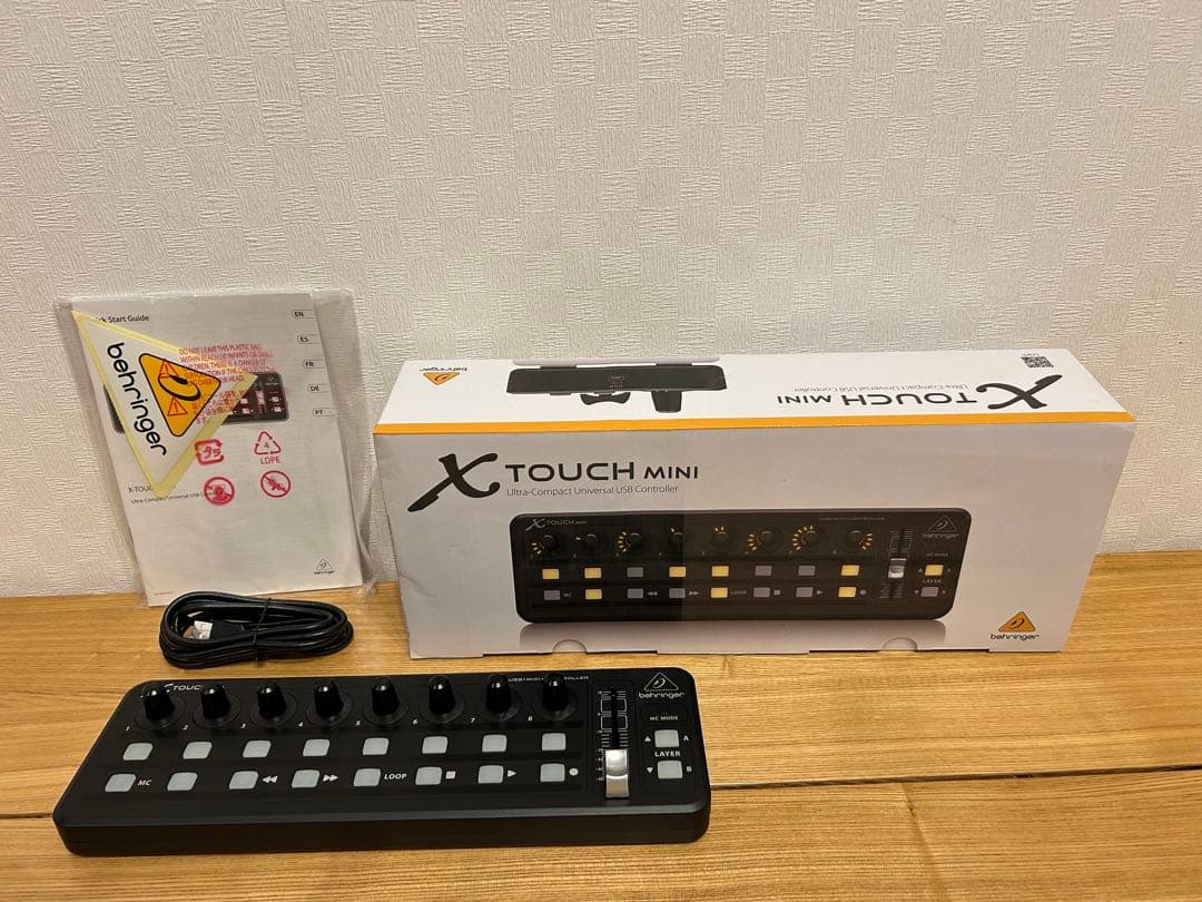 Behringer X TOUCH MINI MIDIコントローラー