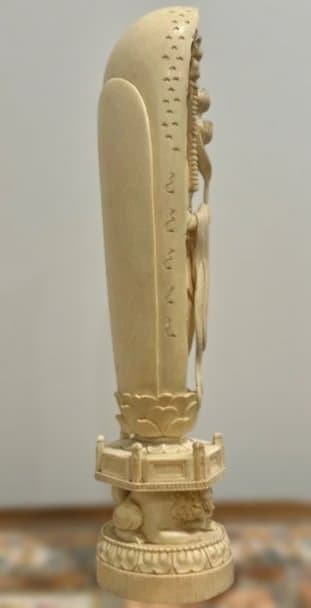 ナリトラ　東洋彫刻 古龍作 観音像 高さ約30.5cm