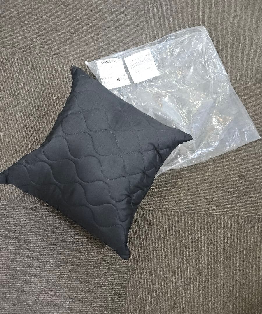 着る寝袋　黒S 車中泊 つなぎ　アウトドア　テレワーク　人気のモモンガ風