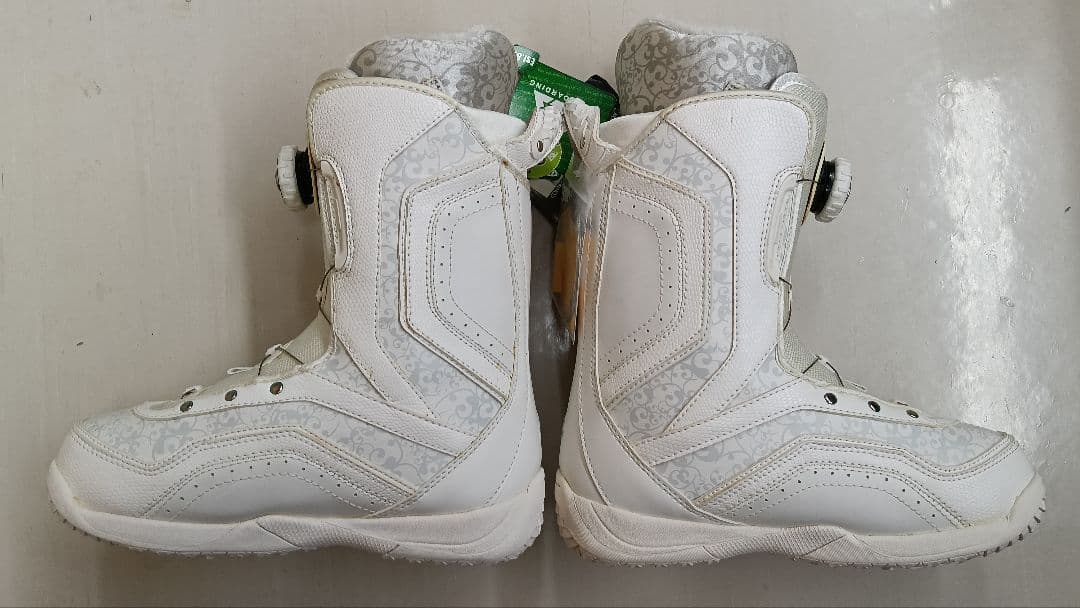 新品未使用 K2 スノーボードブーツ 23cm ３点セット