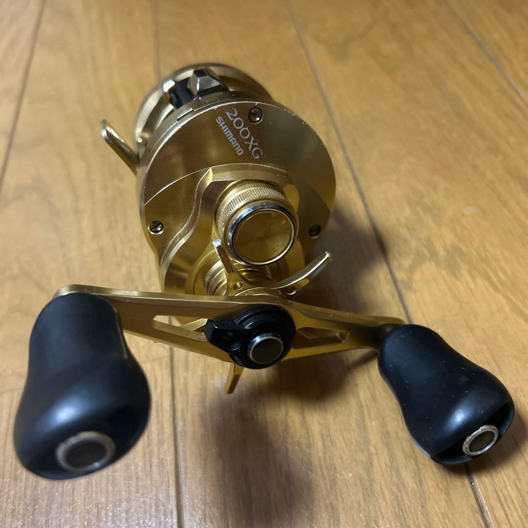 SHIMANO カルカッタコンクエスト 200XG 値下げします