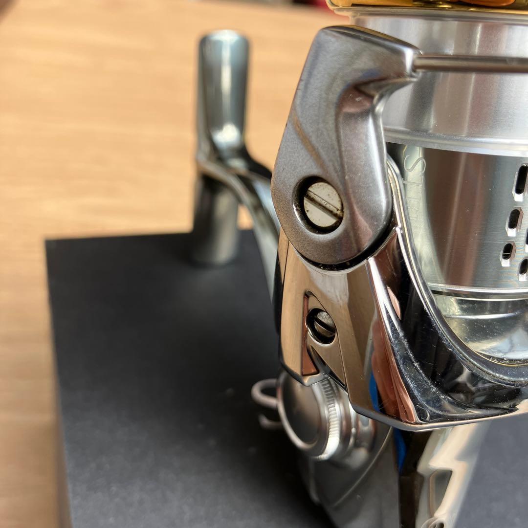 １８STELLA C2500SHGスピニングリール 箱付き