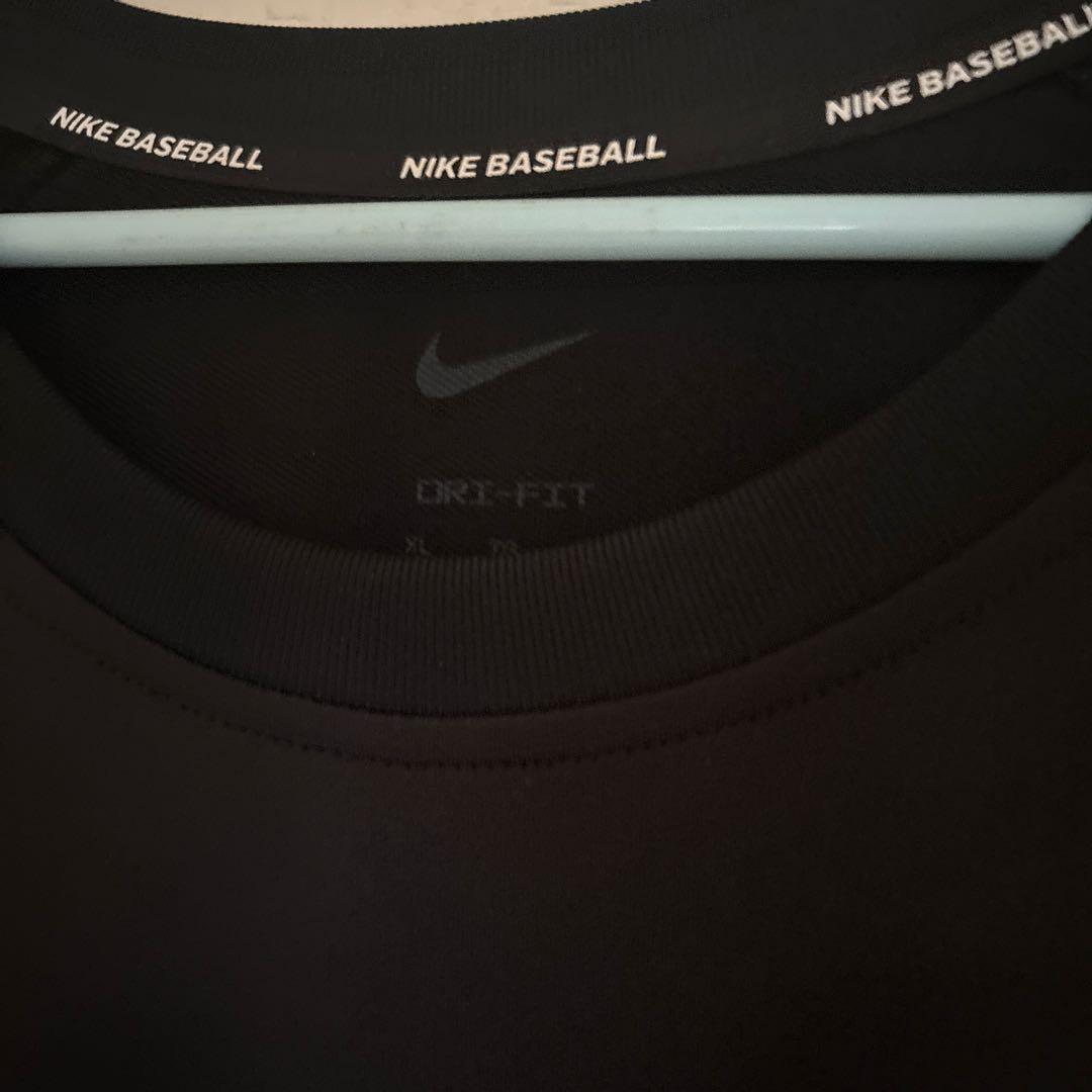 読売ジャイアンツNIKEトレーニングシャツ