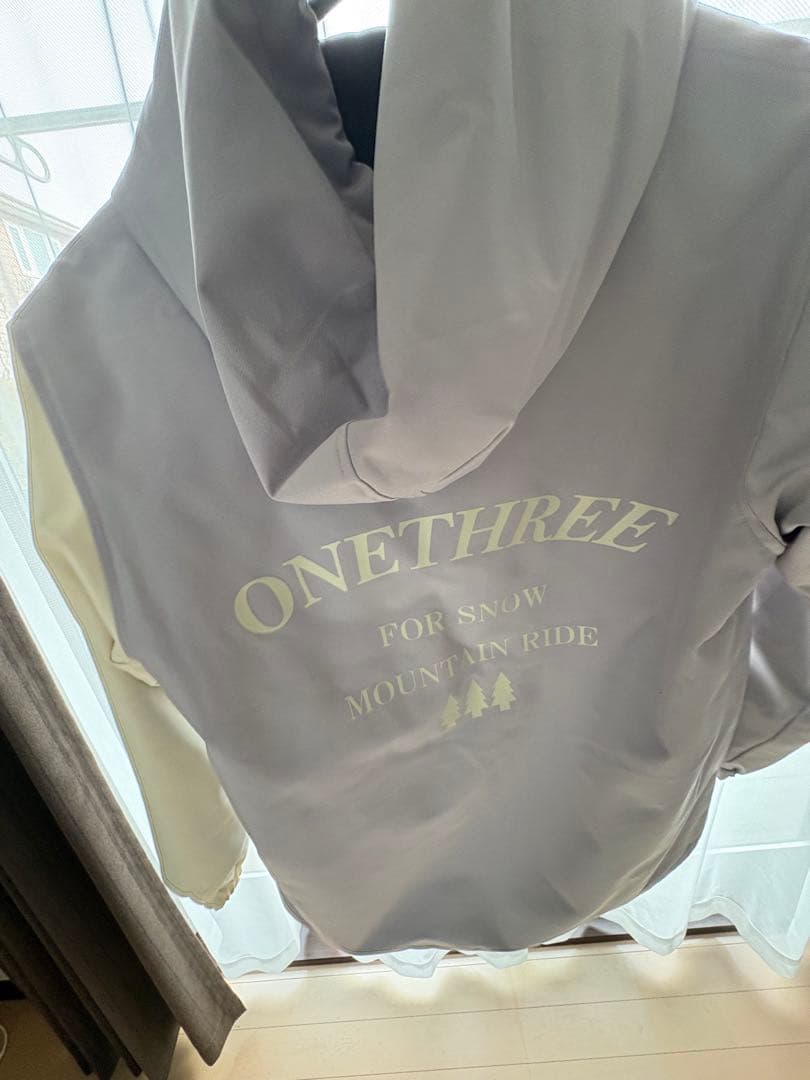 ONETHREE スノーボードウェア ホワイト