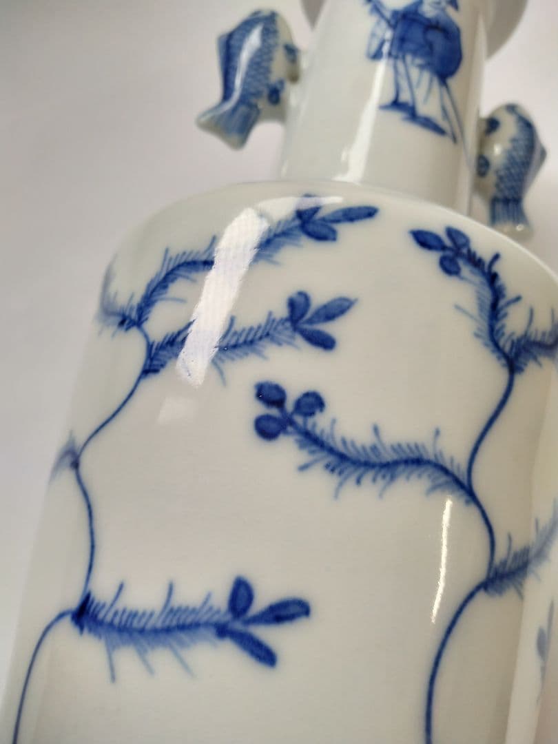 九谷　陶源製　高砂花入　染付鯉耳　華入