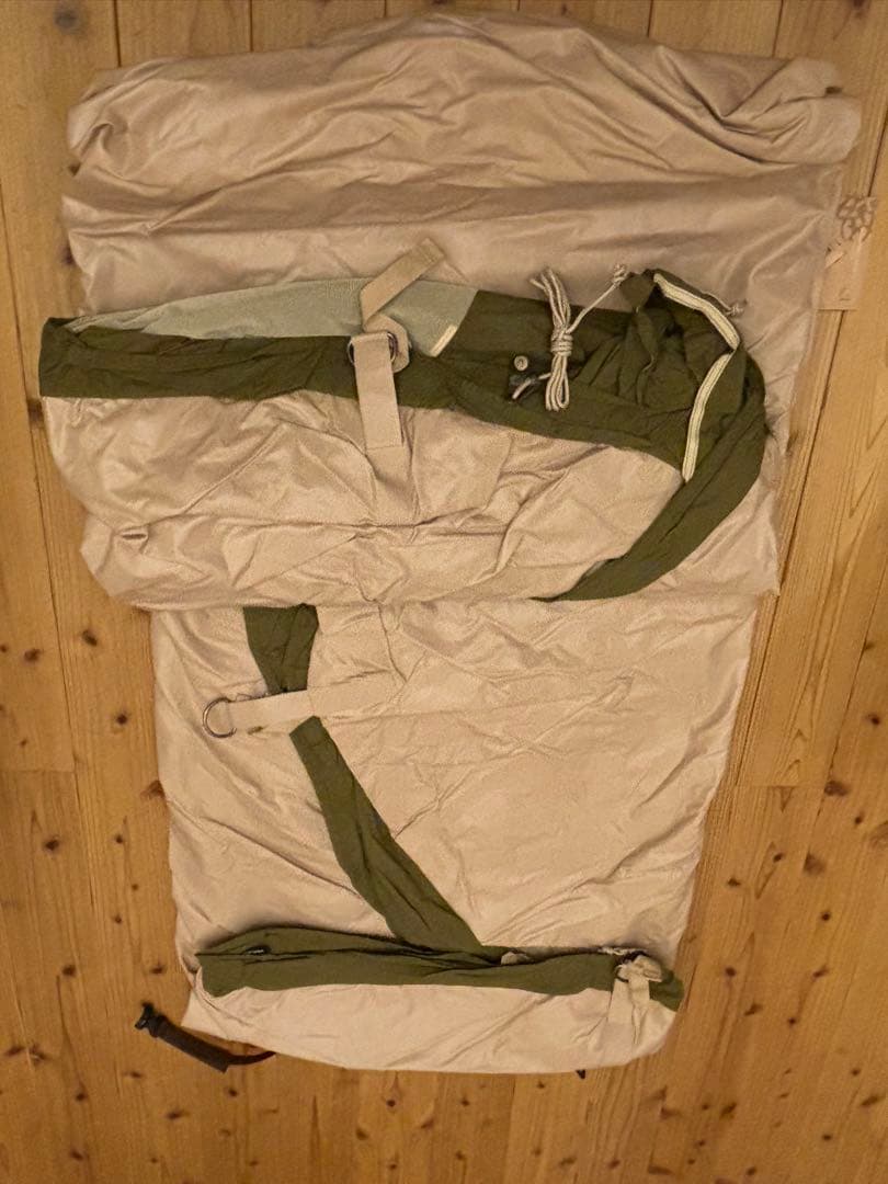 ノルディスク　アスガルド7.1カーキ　モニター品