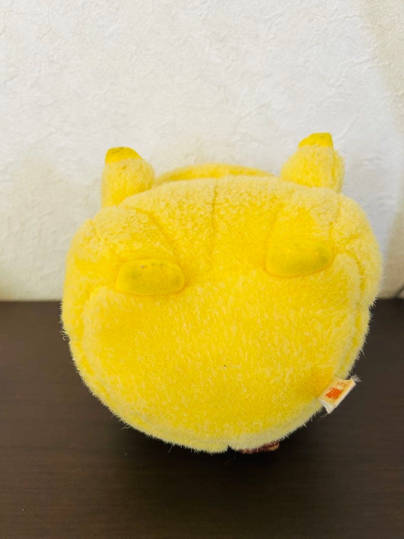 初期ピカチュウ　TOMY ポケモンぬいぐるみ