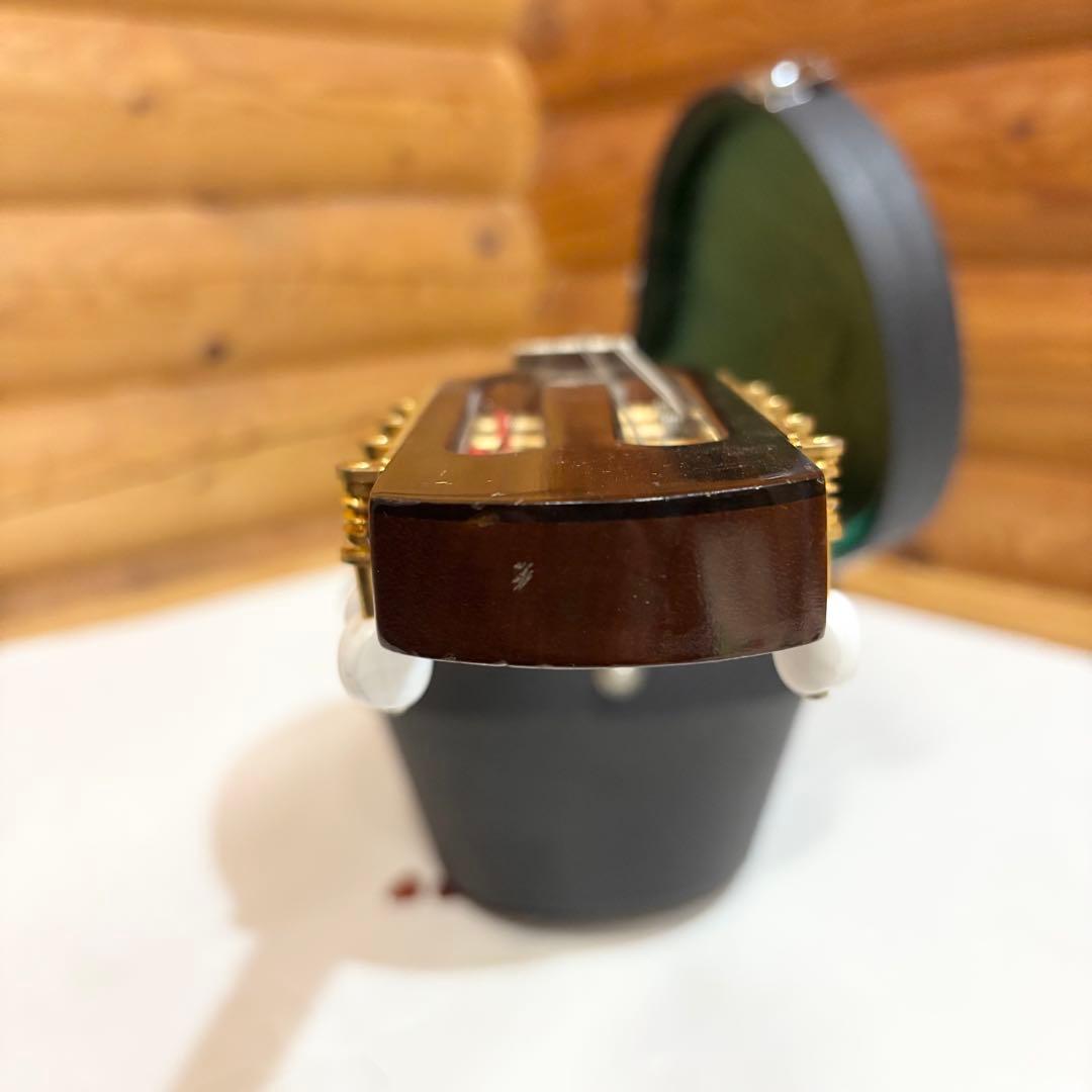 SUZUKI マンドリン M-60 Master Hand 波状リブ胴