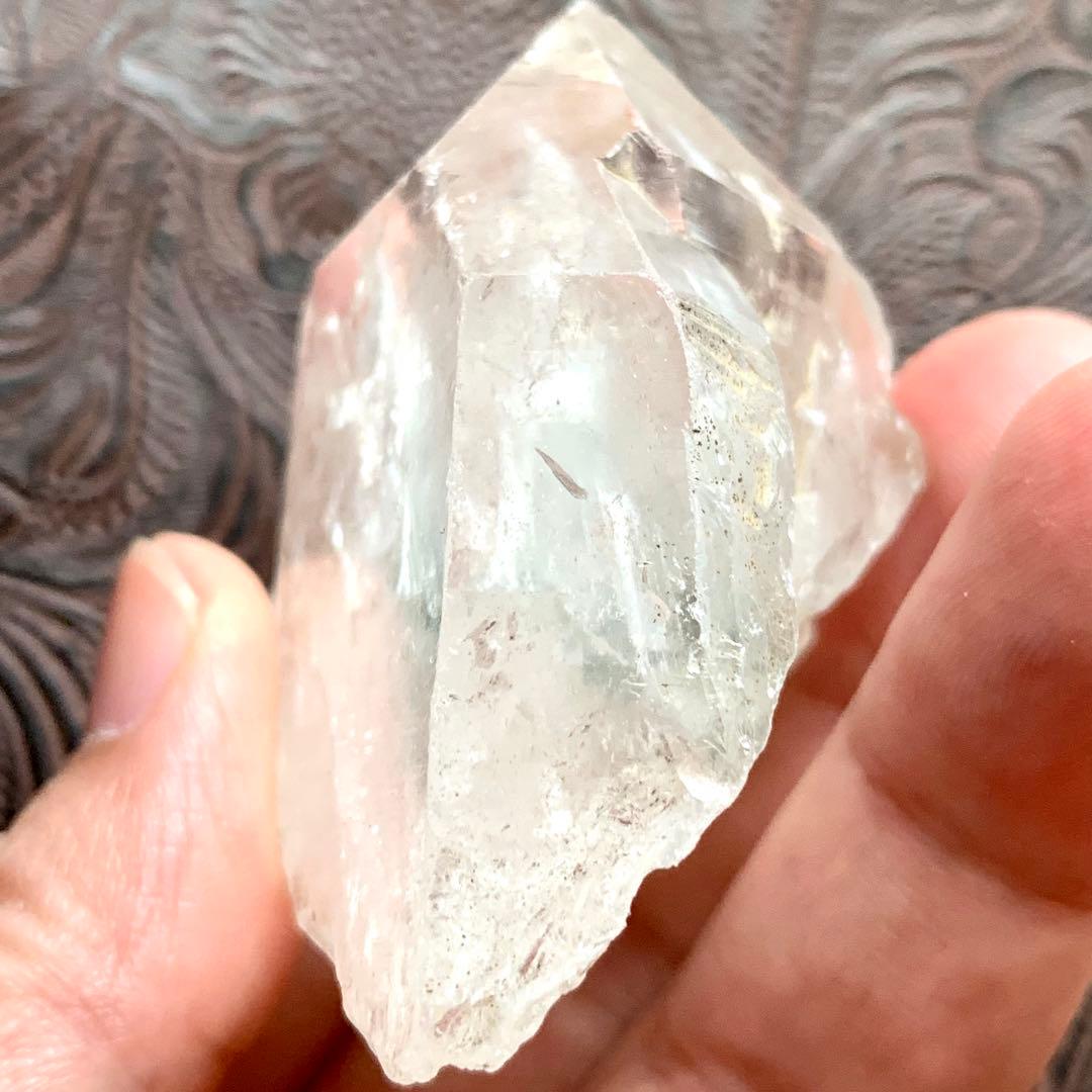 シン・ザギマウンテンクォーツ67/シングルポイント/透明感/虹入り