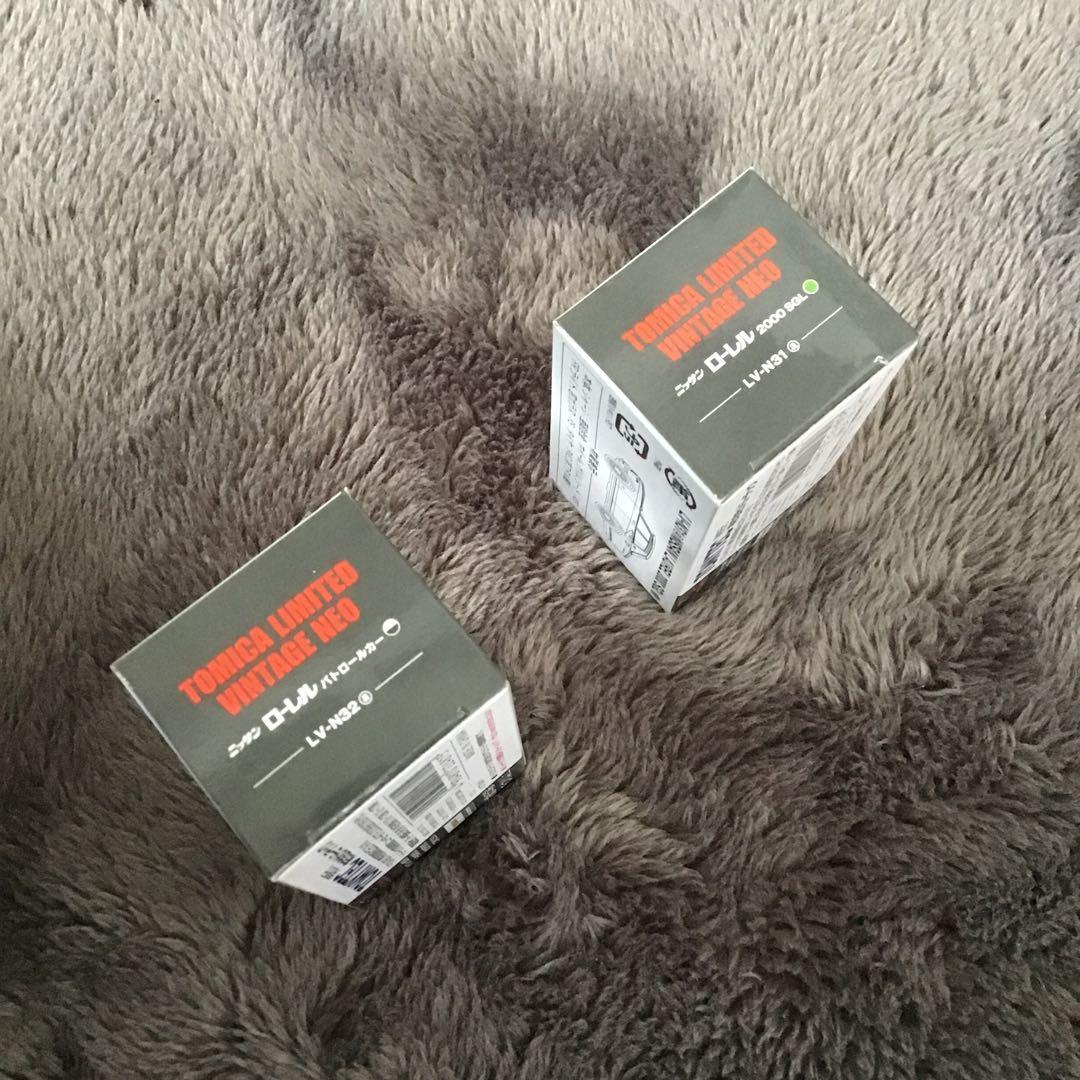 TOMICA LIMITED VINTAGE NEO ニッサン　ローレル　2台