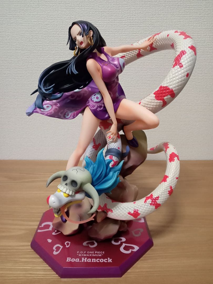 ※開封品 POPワンピース “A×MAXIMUM” “海賊女帝”ボア・ハンコック