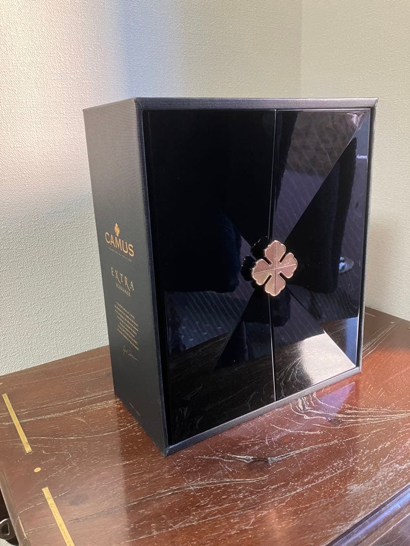 CAMUS EXTRA ブランデー　ELEGANCE