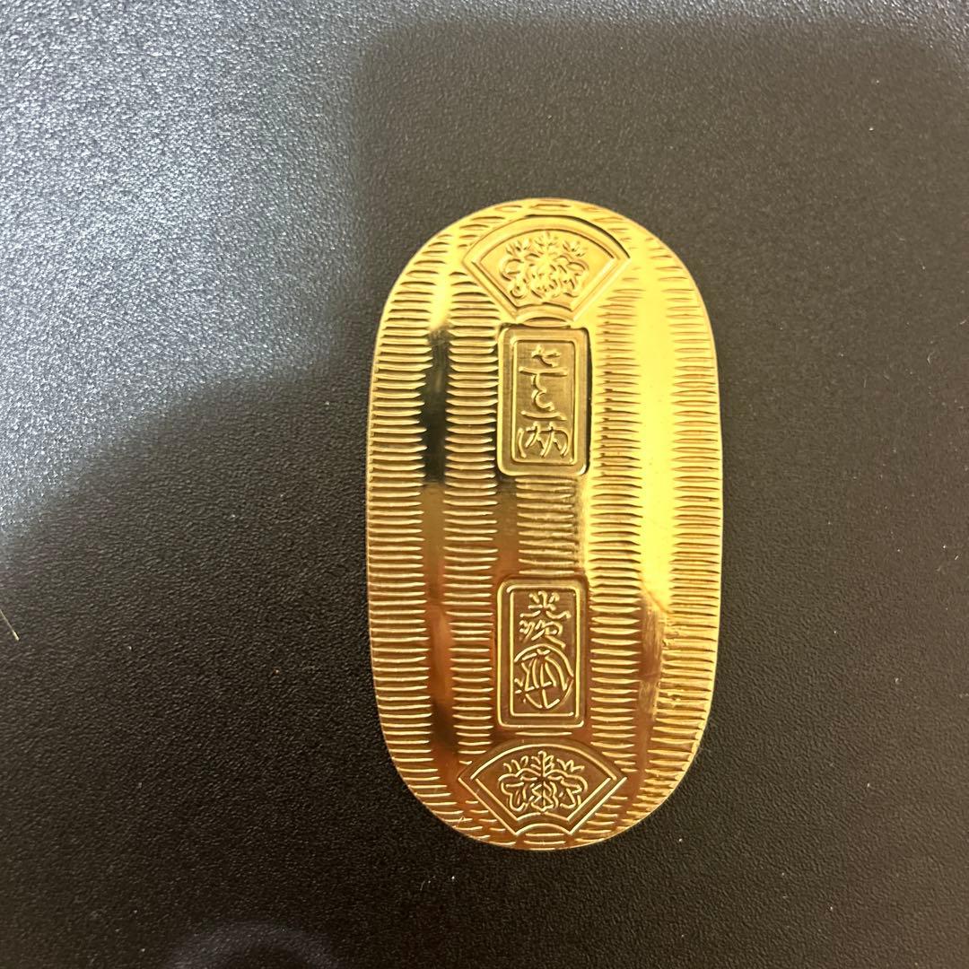 金色模様入りコレクションアイテム 約10cm 22g