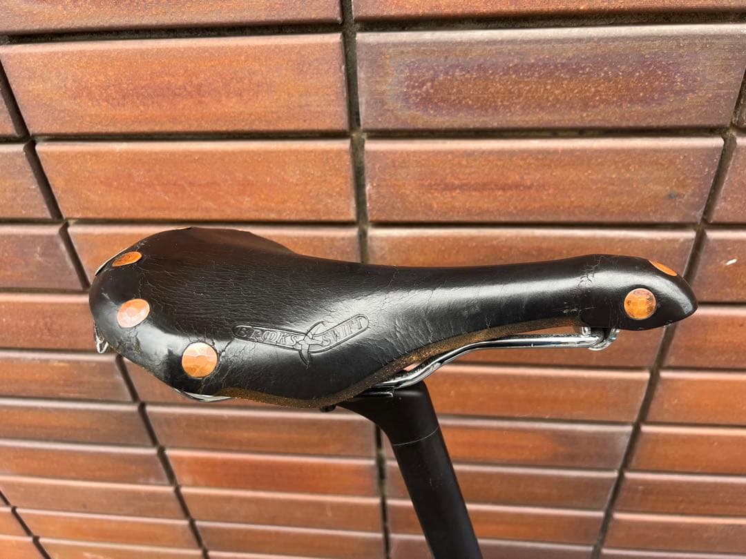 BROOKS SWIFTブルックス　スウィフト レザーサドル 黒 銅鋲