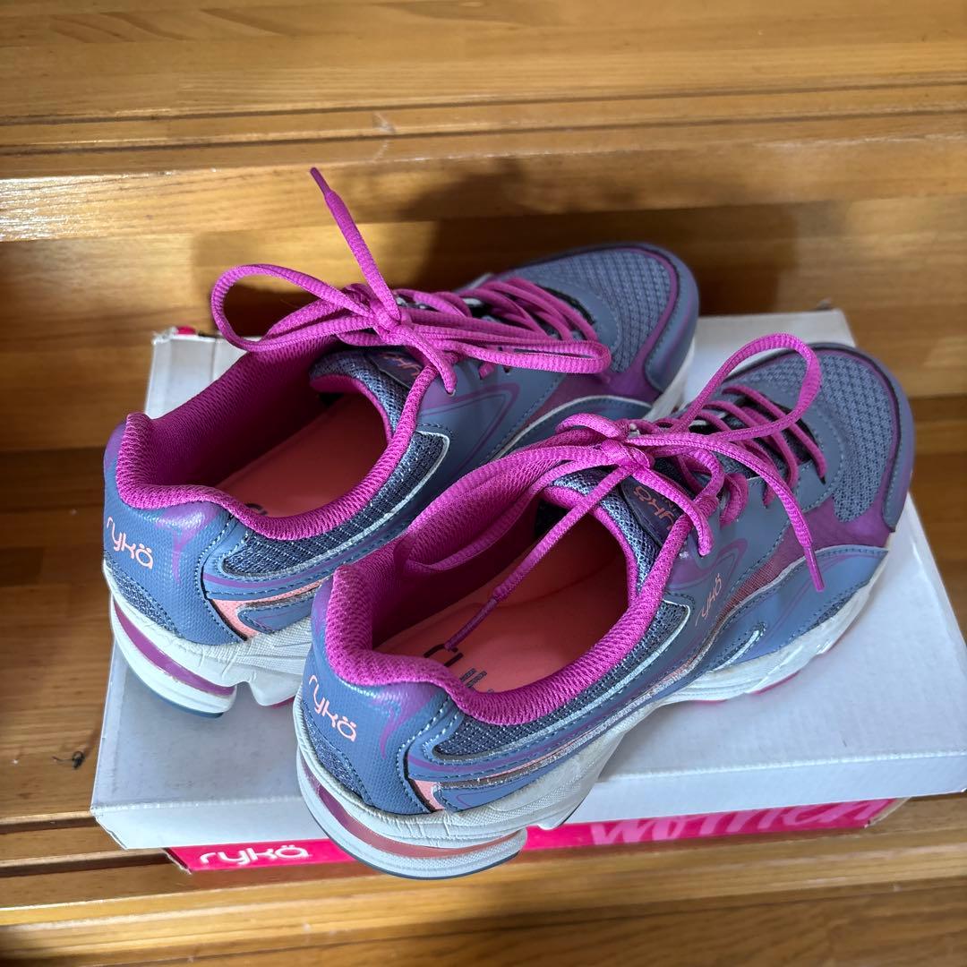 ryka ライカ　シューズ　23㎝　エクササイズ　ランニング　フィットネス