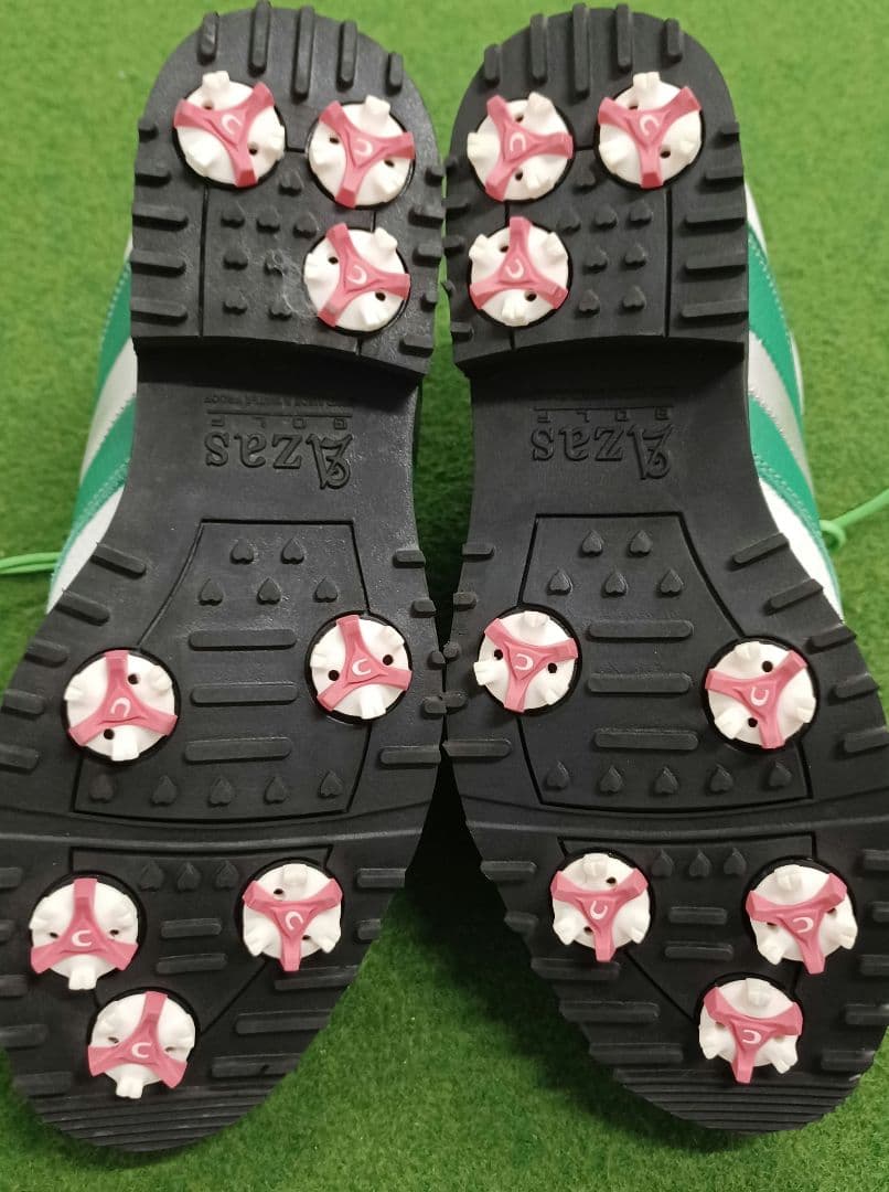 新品未使用アザスレディースゴルフシューズ