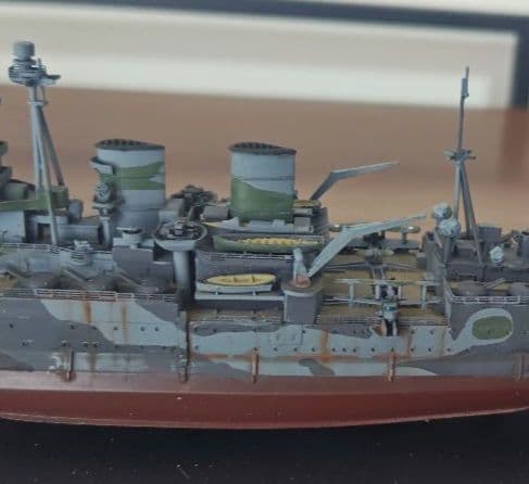 トランペッター 1/700 イギリス海軍 巡洋戦艦 レナウン 1942
