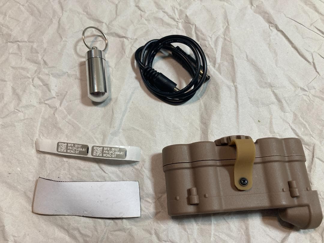 訳有値引【発光モデル】GPNVG-18 4眼ナイトビジョンゴーグル ダミー DE