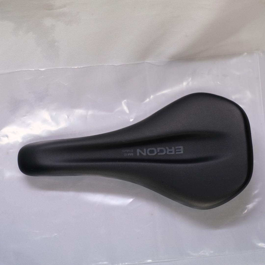 お尻の痛みにサヨウナラ！美品 ERGON(エルゴン)SM10 Enduroサドル