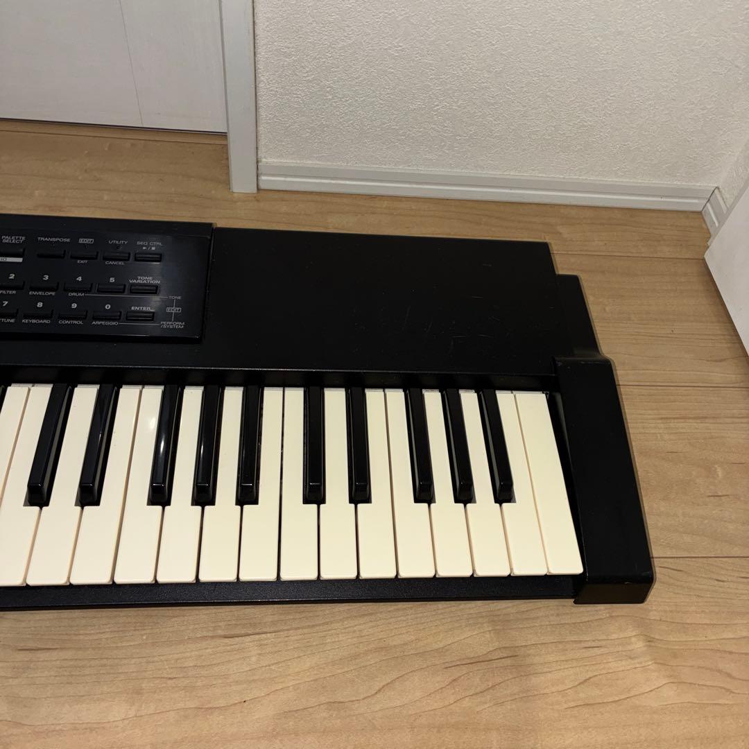 動作ok Roland　XP-10　シンセサイザー　名機
