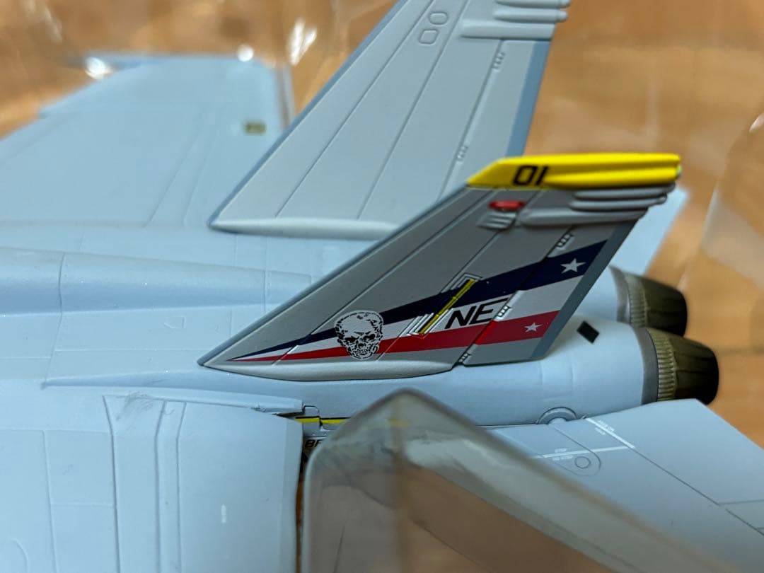 ドラゴン 1/72 F/A-18F SUPER HORNET VFA-2 訳あり