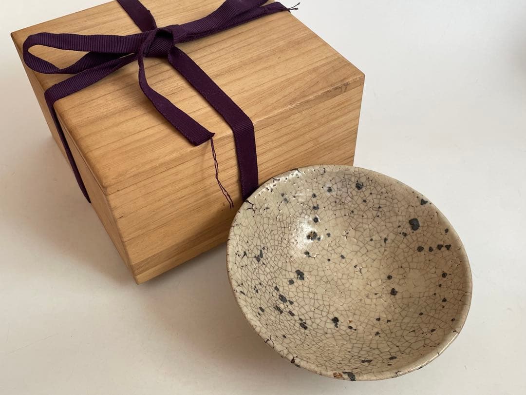 陶芸家　作家物　作者不明　箱付き　抹茶碗　茶碗　平茶碗　上口愚朗？