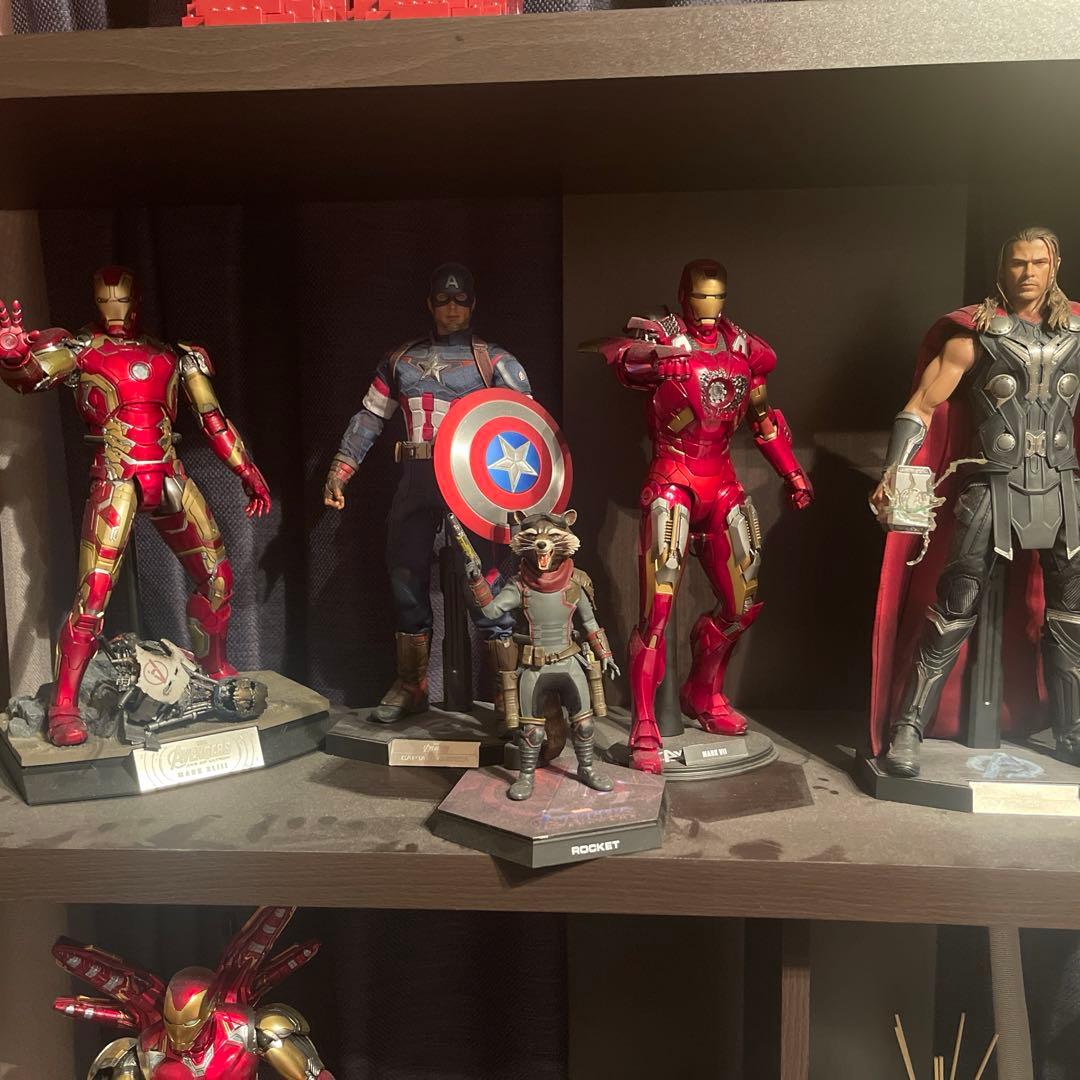 Hot toysセット アイアンマン　ロケット　キャプテンアメリカ　マイティソー