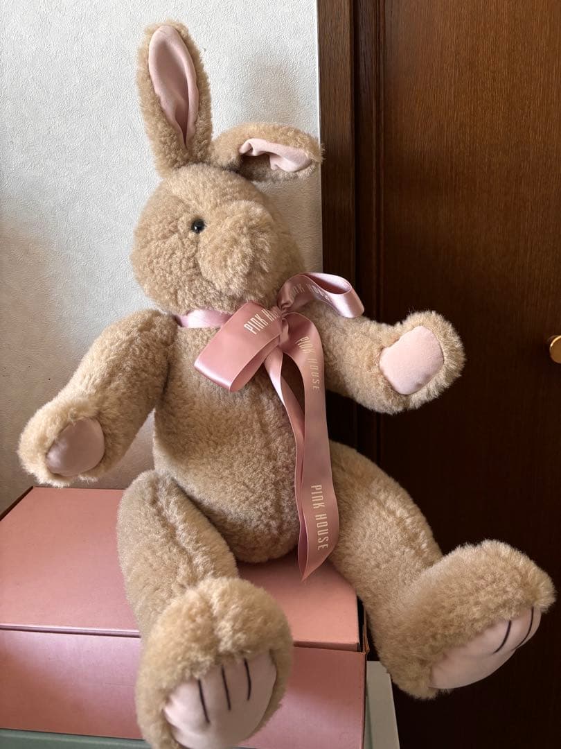 バラ園うさぎ　うさぎぬいぐるみ