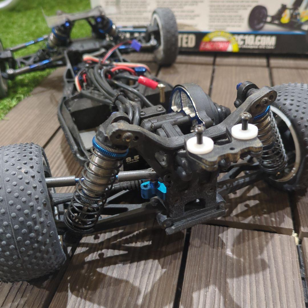 ミ*ル様 RC10 B5M ASSOCIATED