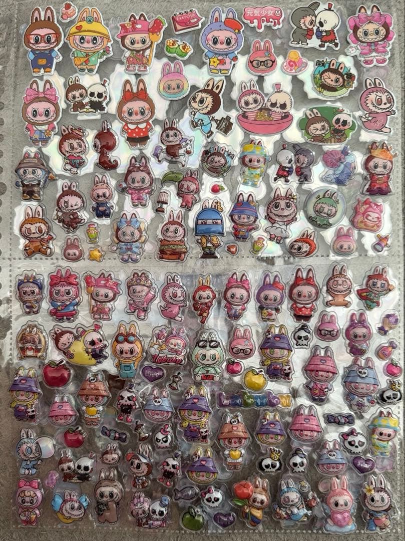 【完成品】シール帳　サンリオ　ラブブ　たまごっち　　その他もたくさんあります！