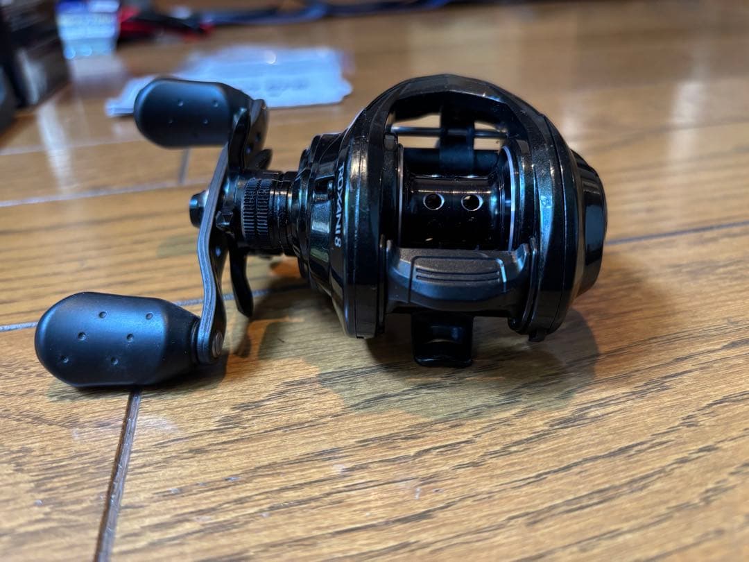 【のちん】美品⭐︎アブガルシア　ロキサーニ8