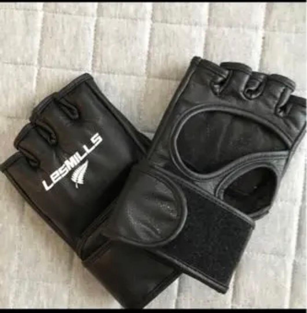 レズミルズ　オープンフィンガーグローブ