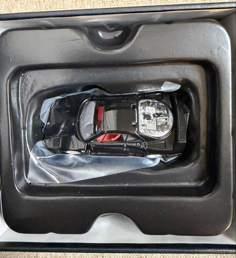 トミカリミテッドビンテージネオ F40 ブラック　1/64