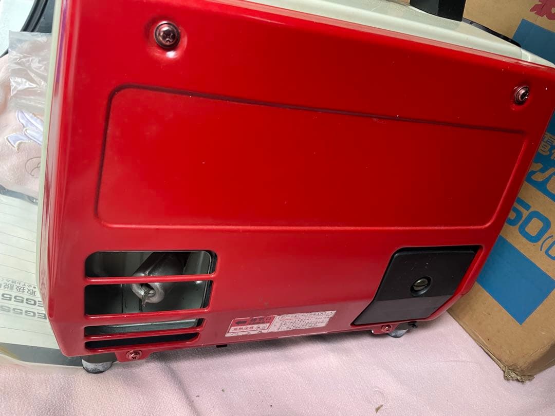 始動一発　新ダイワ　発電機　EG５５０