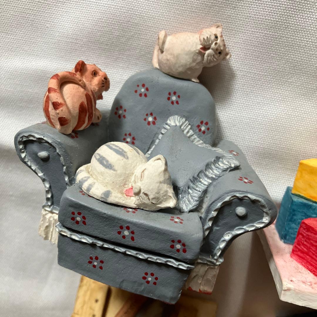 猫　置物　フィギュア　オブジェ