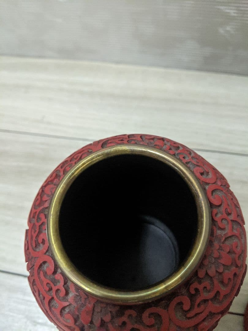 唐物 山水花草彫り 堆朱 茶入れ 唐木台付 彫漆 漆器 茶道具