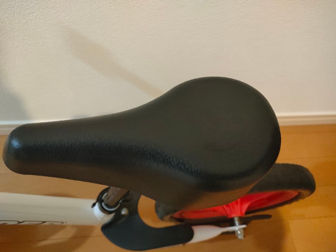 STRIDER 12 限定カラー 日本正規品　ホワイト　レッド