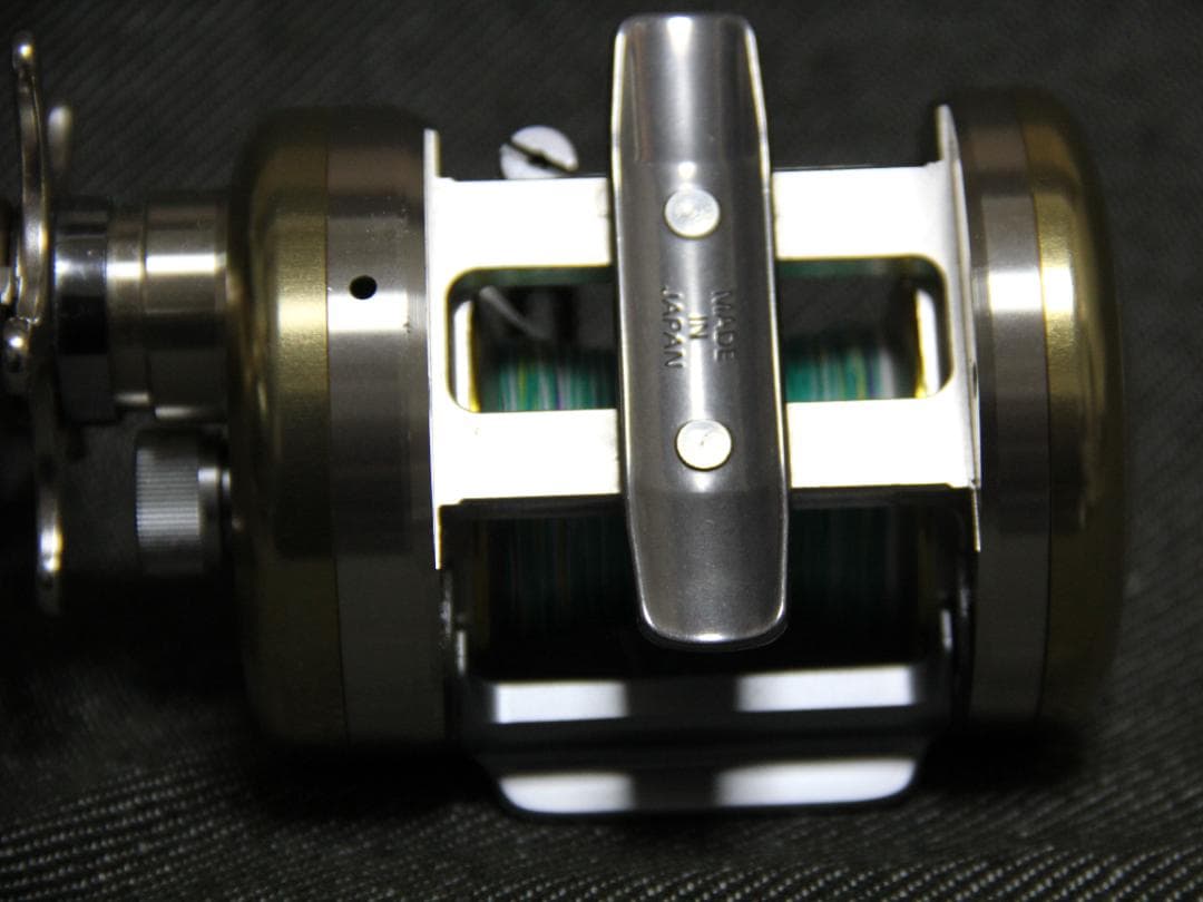 DAIWA　ミリオネア　CV-Z300 　　　外箱、専用袋、取扱説明書