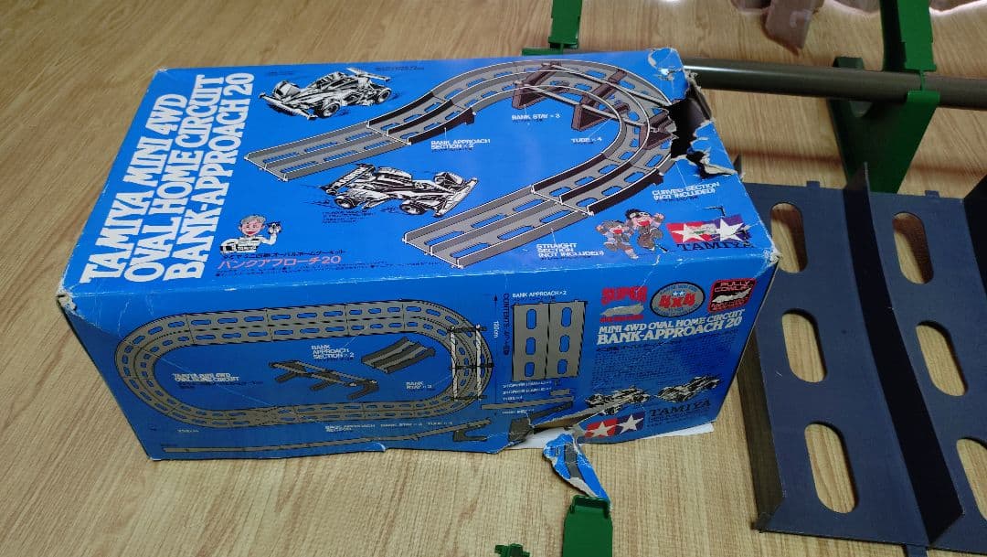 ミニ四駆 オーバルホームサーキット シングルループ バンクアプローチ セット