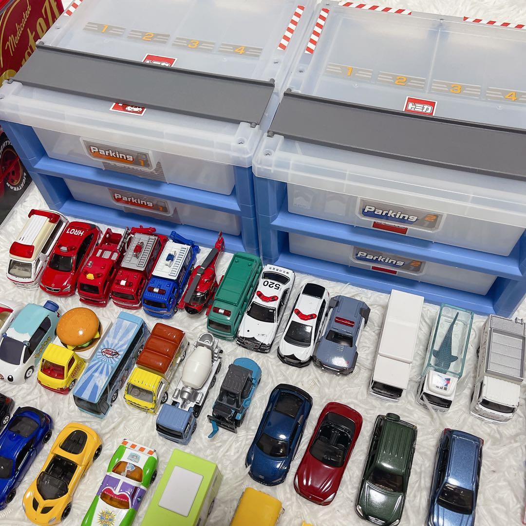 トミカ45台セット　カーズ　トミカパーキングケース×2個　ホットウィール