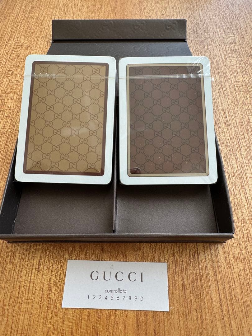 新品未開封GUCCIトランプ Gucci 2 デック 希少