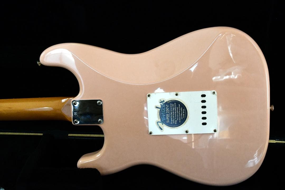 希少_Fender Mexico Stratocaster shell pink
