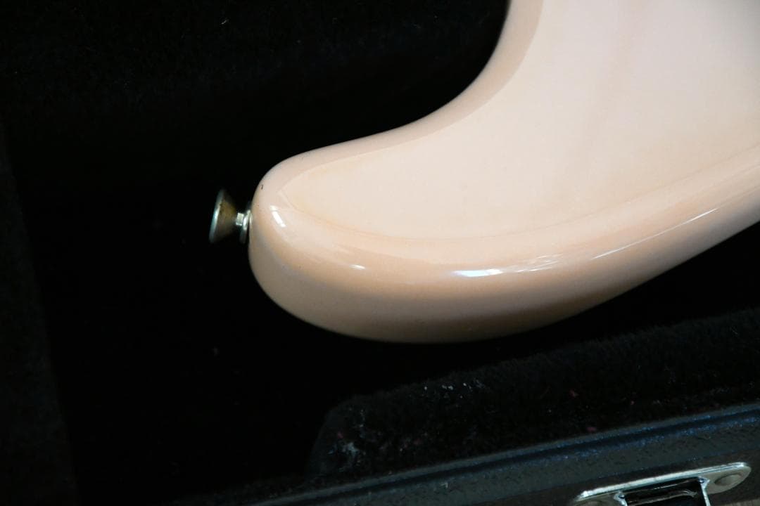 希少_Fender Mexico Stratocaster shell pink