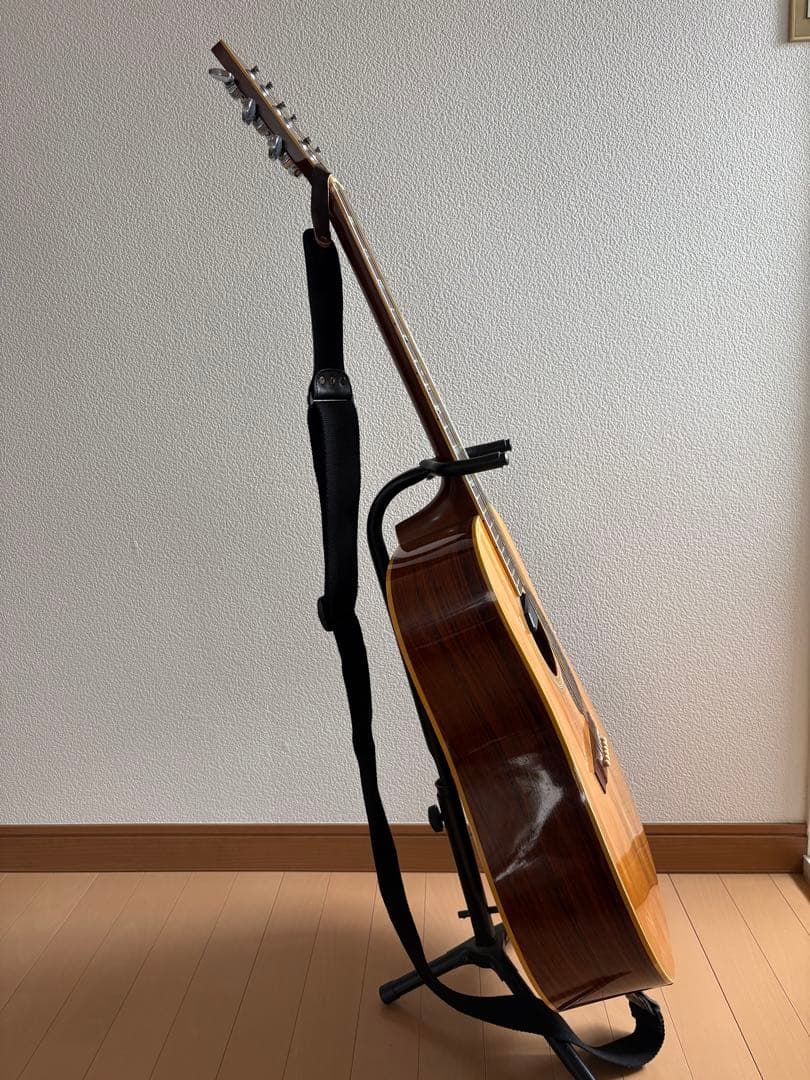 Morales M-180 アコースティックギター