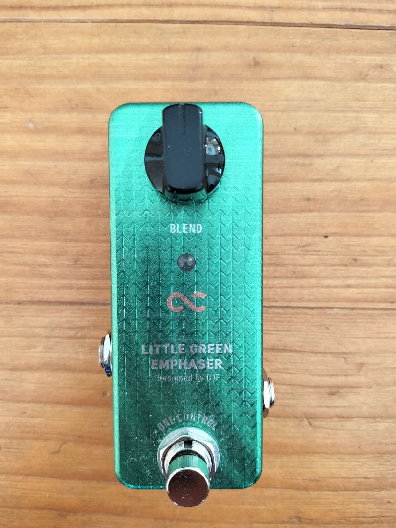 ギター One Control Little Green Emphasar
