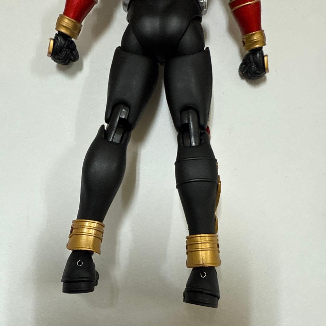 ashlilly8076様用 仮面ライダークウガ ライジングマイティ