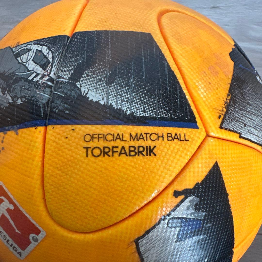 adidas Torfabrik ドイツ ブンデスリーグ サッカーボール 5号